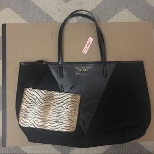 Victoria’s Secret Tote w/attached purse inside